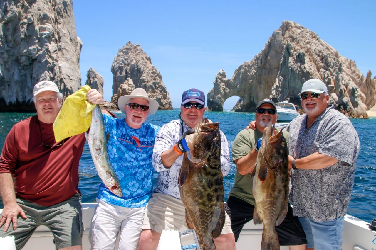 How do anglers rate the overall experience with the best Cabo fishing charter operators