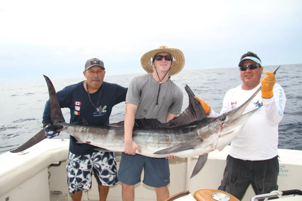 Is tipping the crew expected on the best Cabo fishing charter trips?